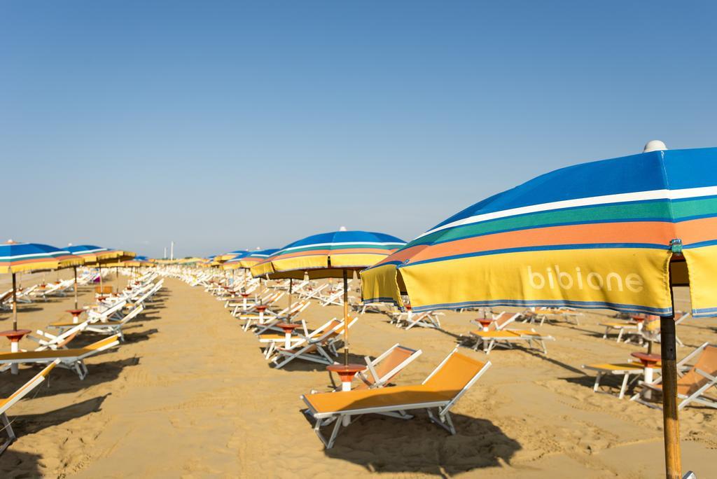 Appartamenti Azzurro Bibione Eksteriør billede